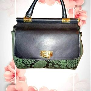 Classic Green Snake Skin Turn Lock Purse